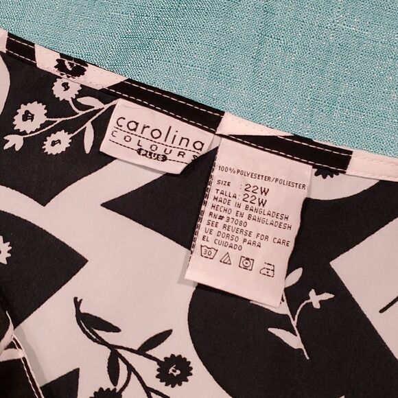 Carolina Colours Black White Floral Tie Front Blouse Plus Size 22W Casual Fun - Picture 8 of 8